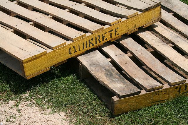 Pallet Quikrete Concrete Deposit